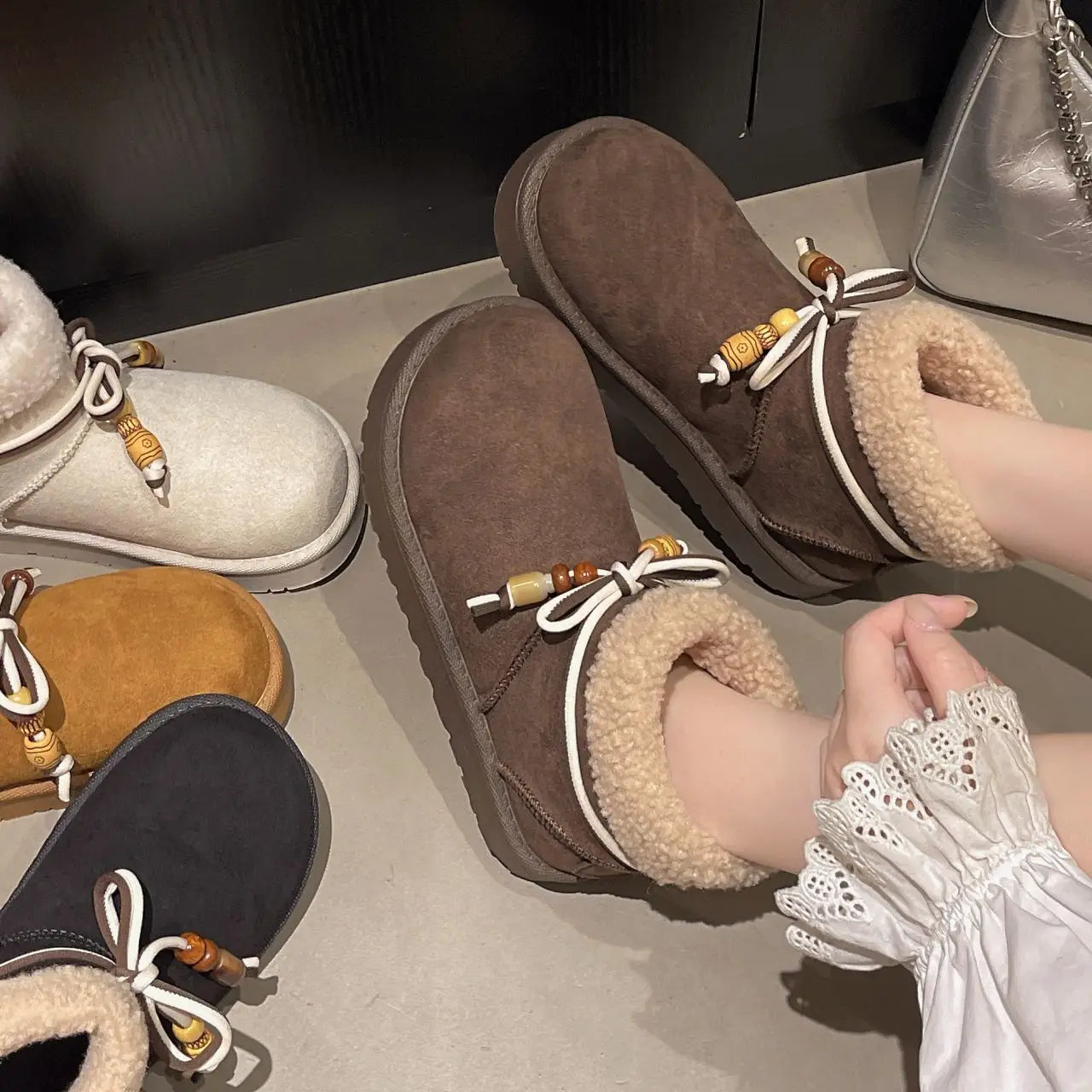 Chaussons Chauds Suedine et Perles