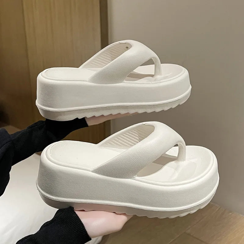 Tongs à Plateforme