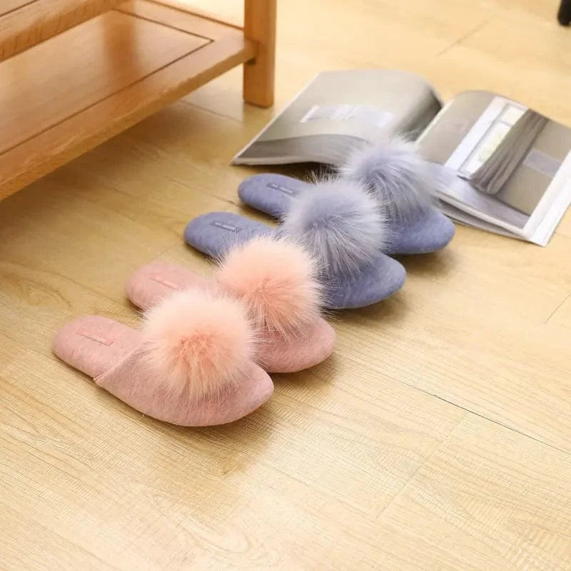 Chaussons avec Pompons en Fourrure