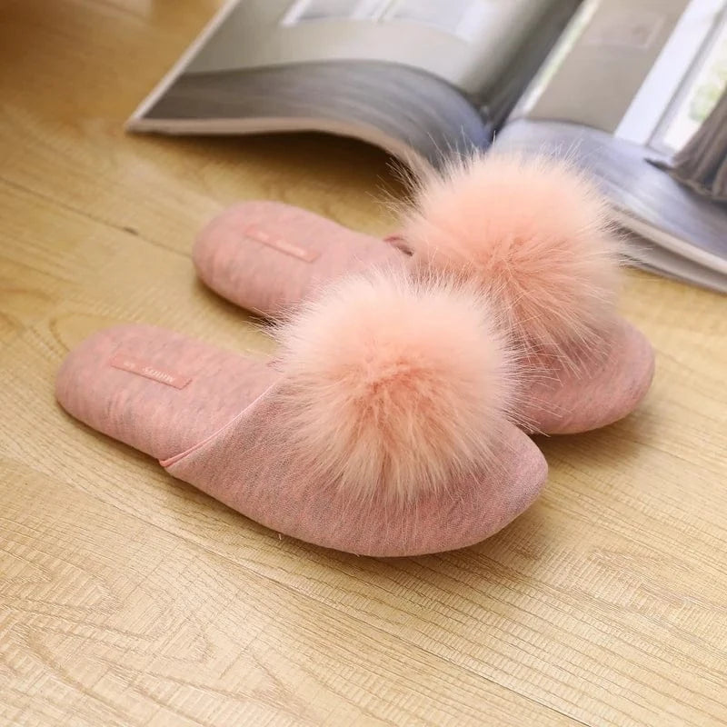 Chaussons avec Pompons en Fourrure