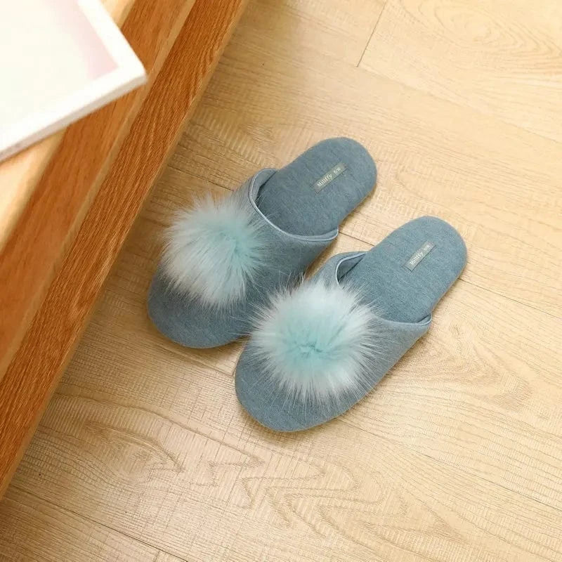 Chaussons avec Pompons en Fourrure