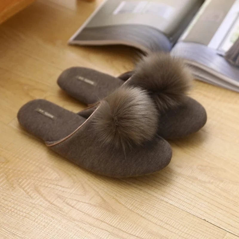 Chaussons avec Pompons en Fourrure Marron / 37