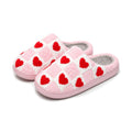 Chaussons Damier Cœurs Rouges Bochausson coloris rose et blanc, vue trois-quarts de la paire