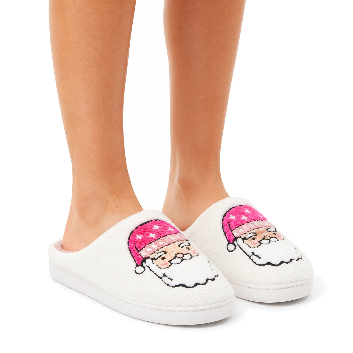 Chaussons de Noël Père Noël Rose Bochausson porté aux pieds, femme