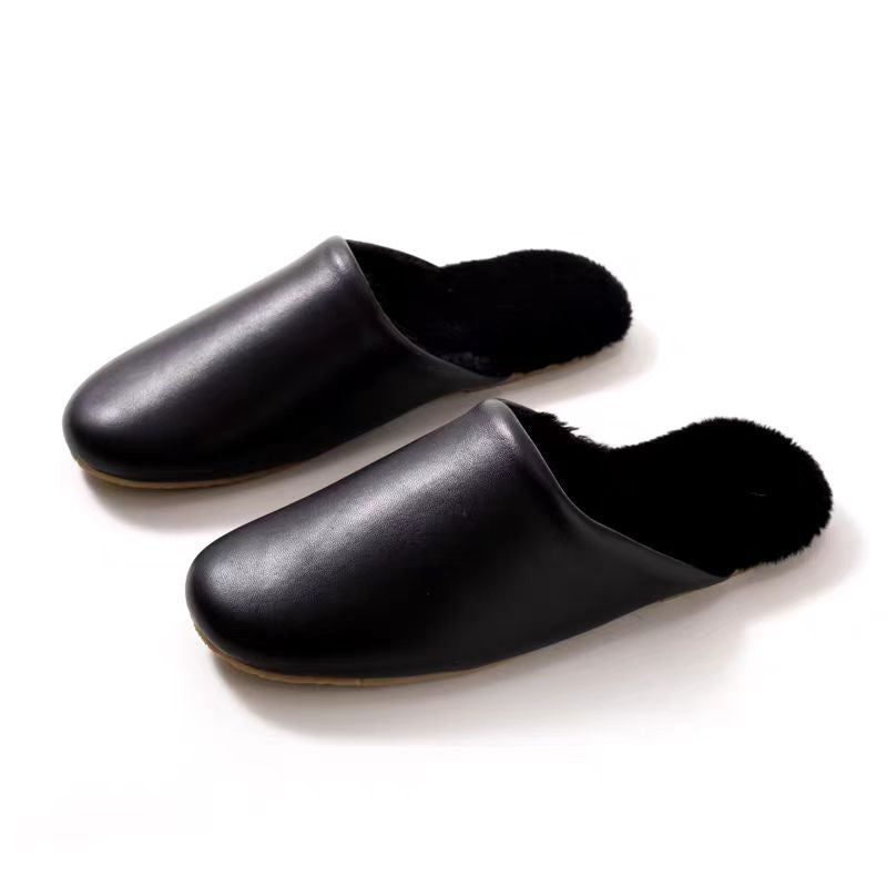 Chaussons en Cuir et Col de Laine Noir