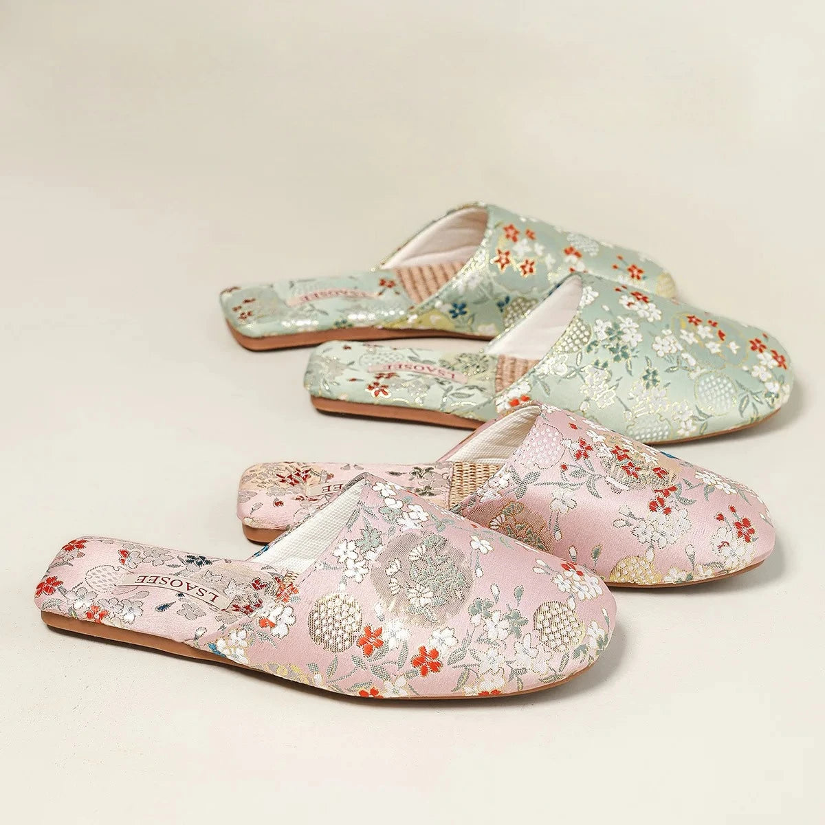 Chaussons femme mules brodées Bochausson vue arriere
