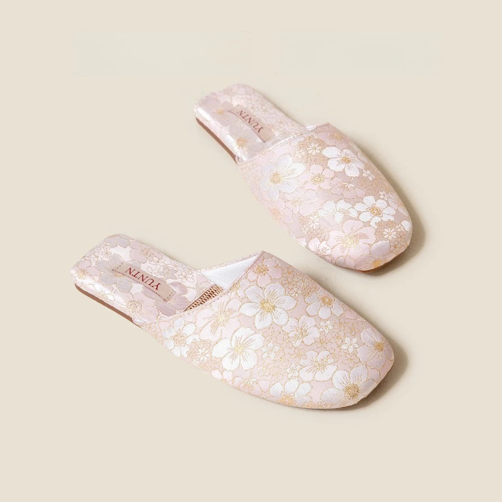 Chaussons femme mules fleuries Bochausson detail