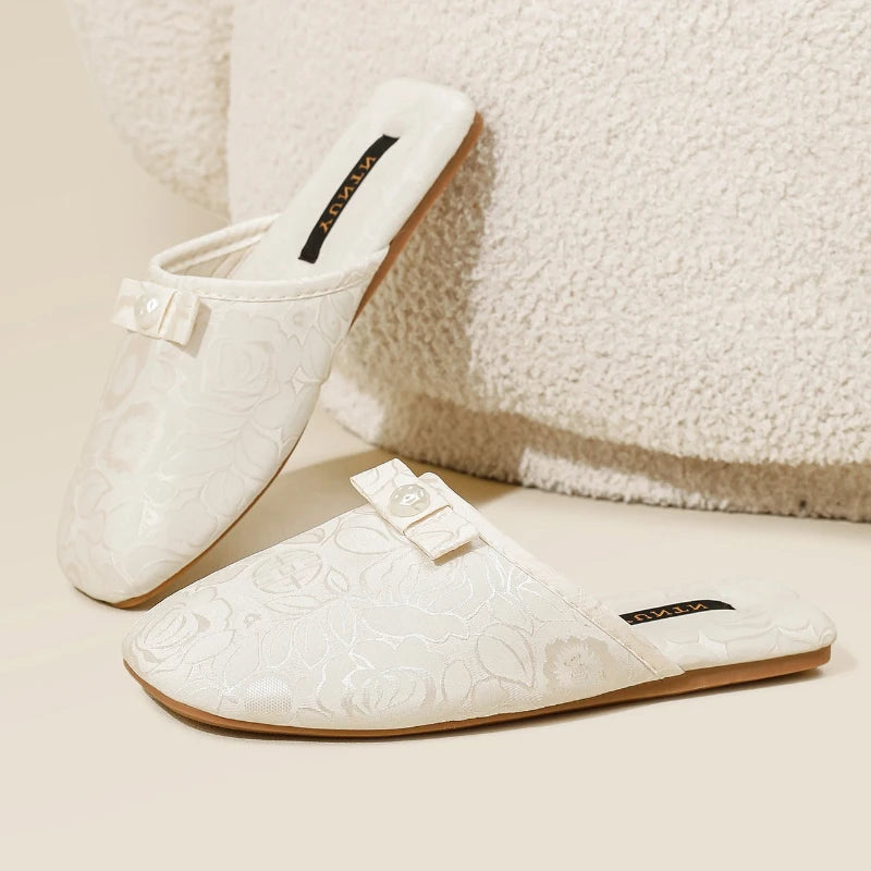 Chaussons femme mules perle et noeud Bochausson vue portee