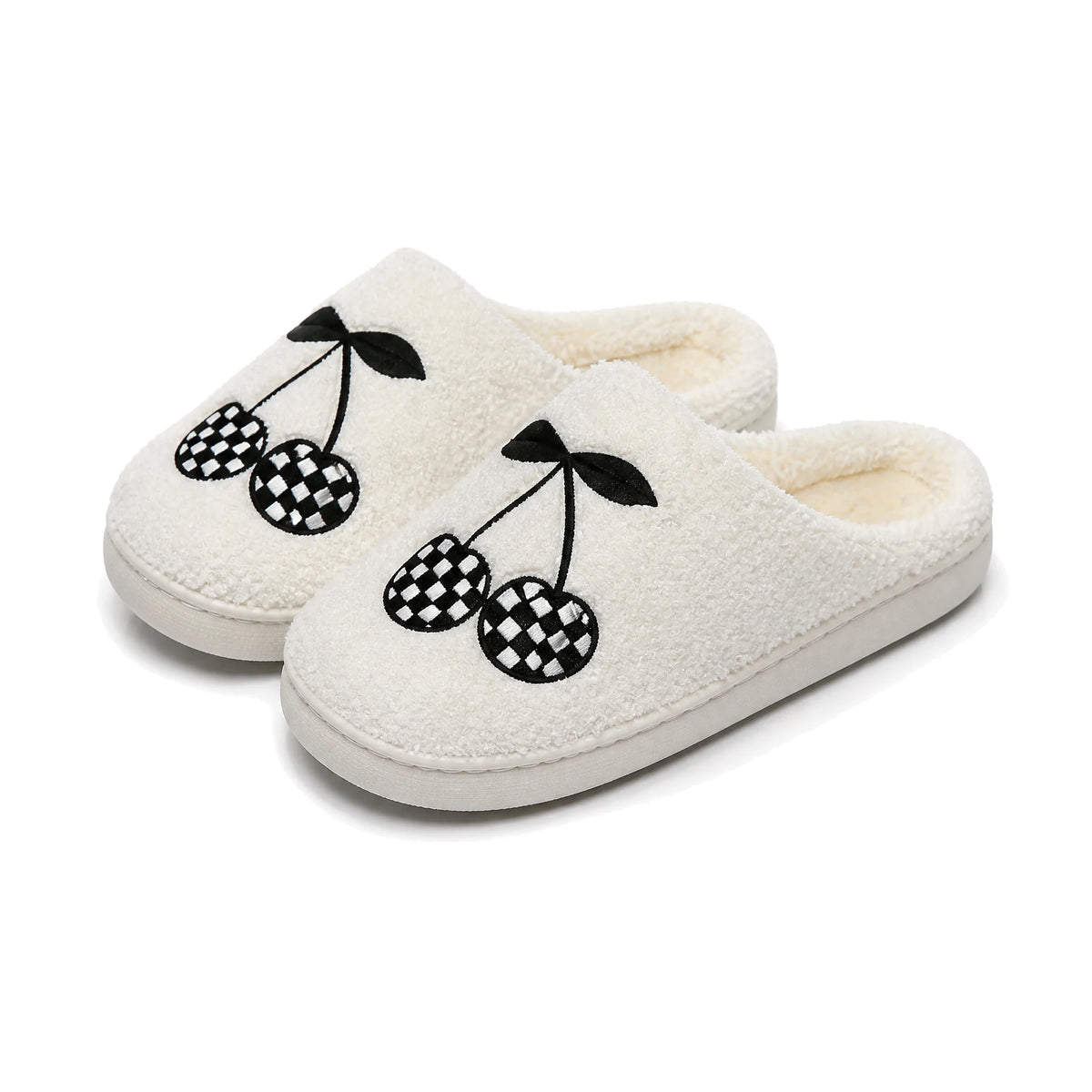 Chaussons Moumoute Cerises à Damier Bochausson vue trois-quarts de la paire