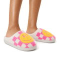Chaussons Moumoute Damier Smiley Bochausson porté aux pieds, femme
