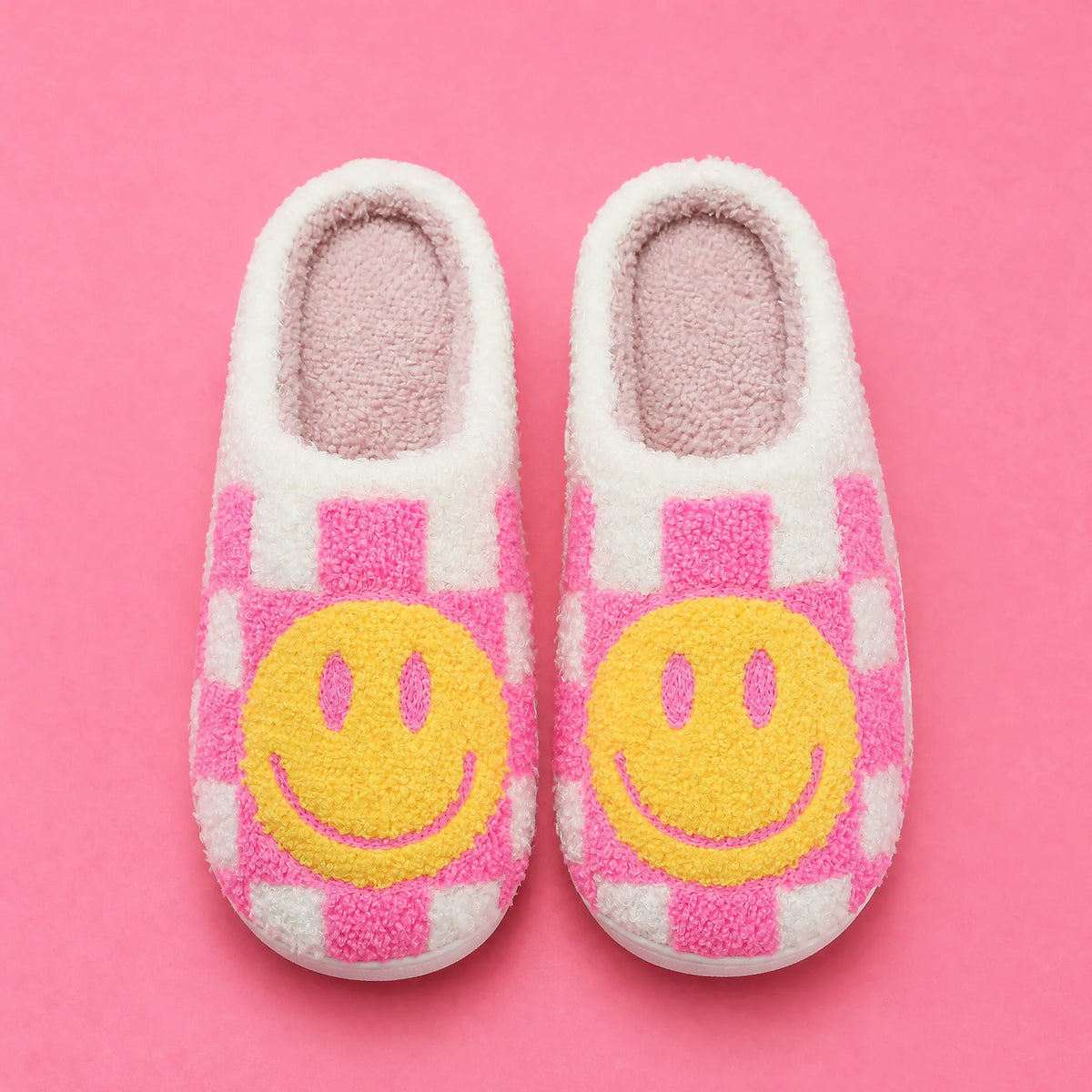 Chaussons Moumoute Damier Smiley Bochausson mise en scène