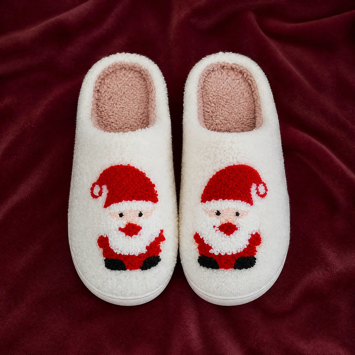 Chaussons Moumoute Père Noël Bochausson mise en scène