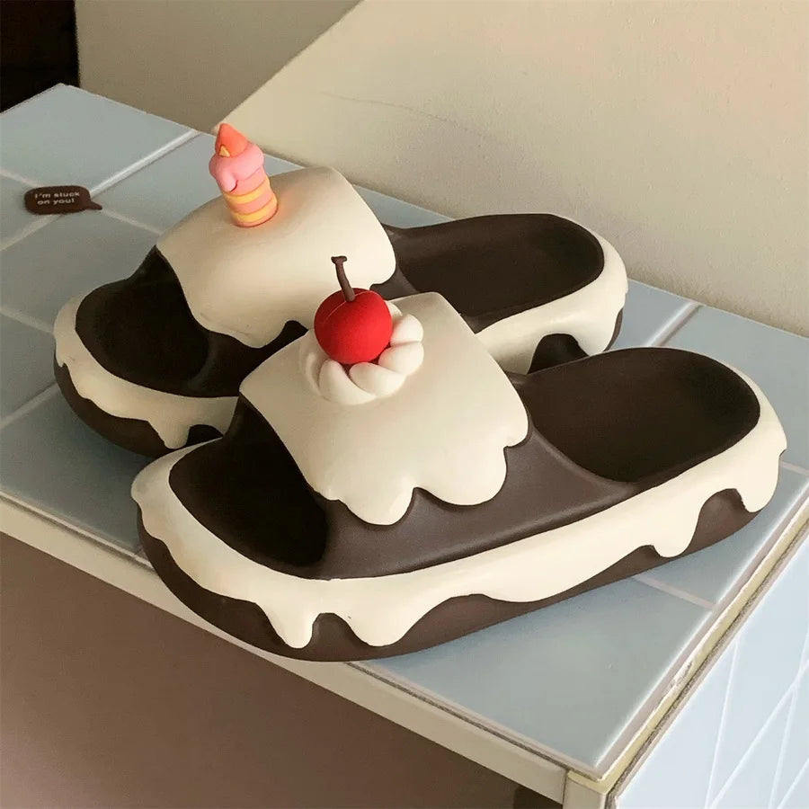Claquettes Glace Gâteau Femme Bochausson vue de cote
