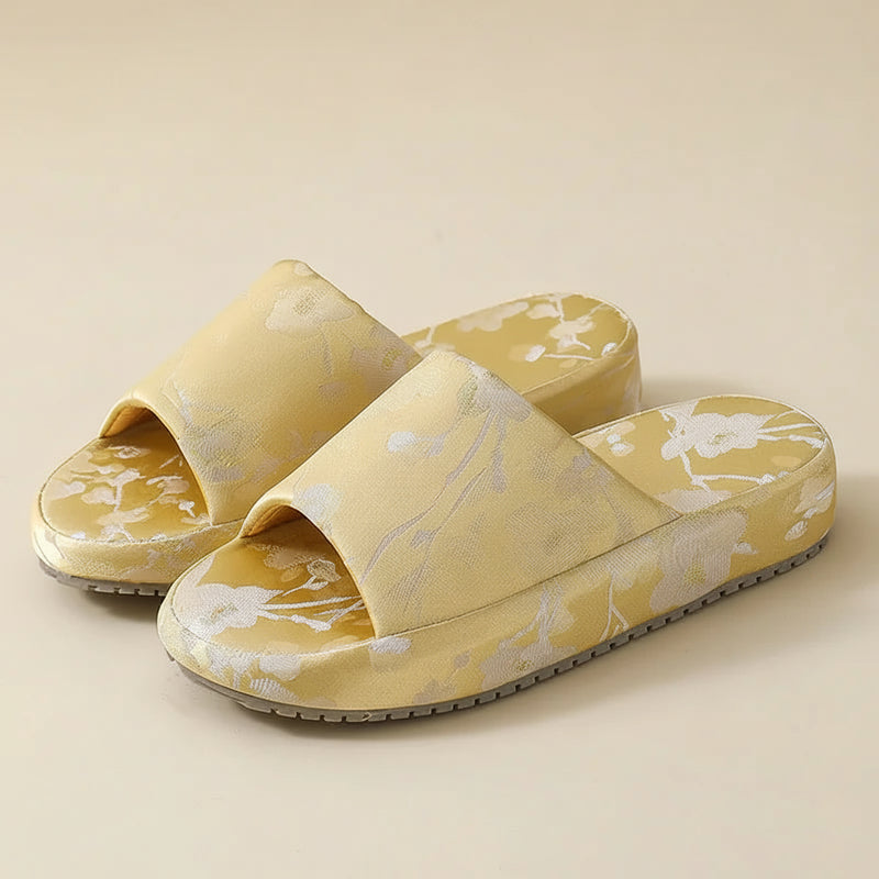 Claquettes Japonaises Bochausson vue de profil