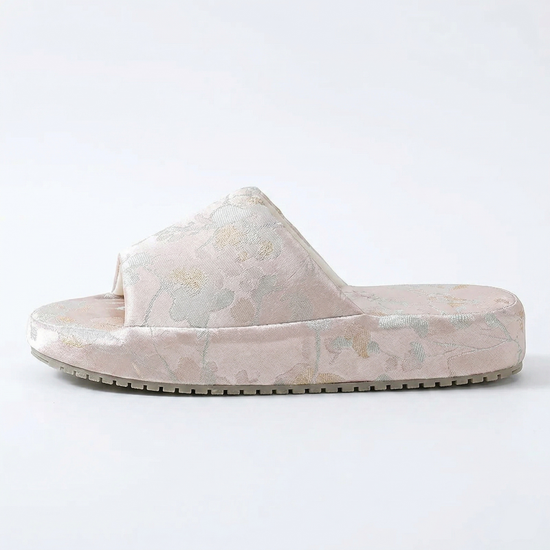 Claquettes Japonaises Bochausson vue portee
