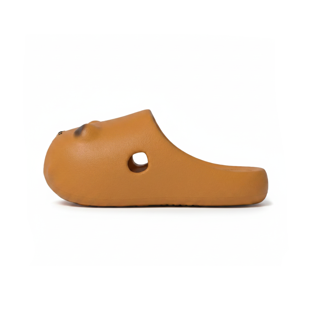 Claquettes Marmotte Plage Bochausson vue de profil