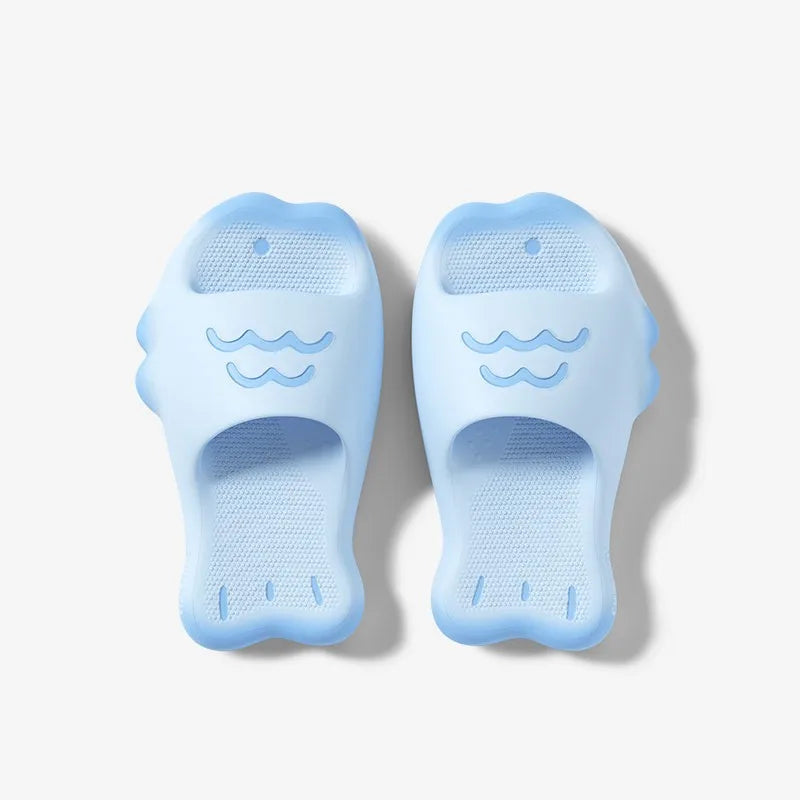Claquettes Poisson Kawaï Femme Été Bochausson vue de cote