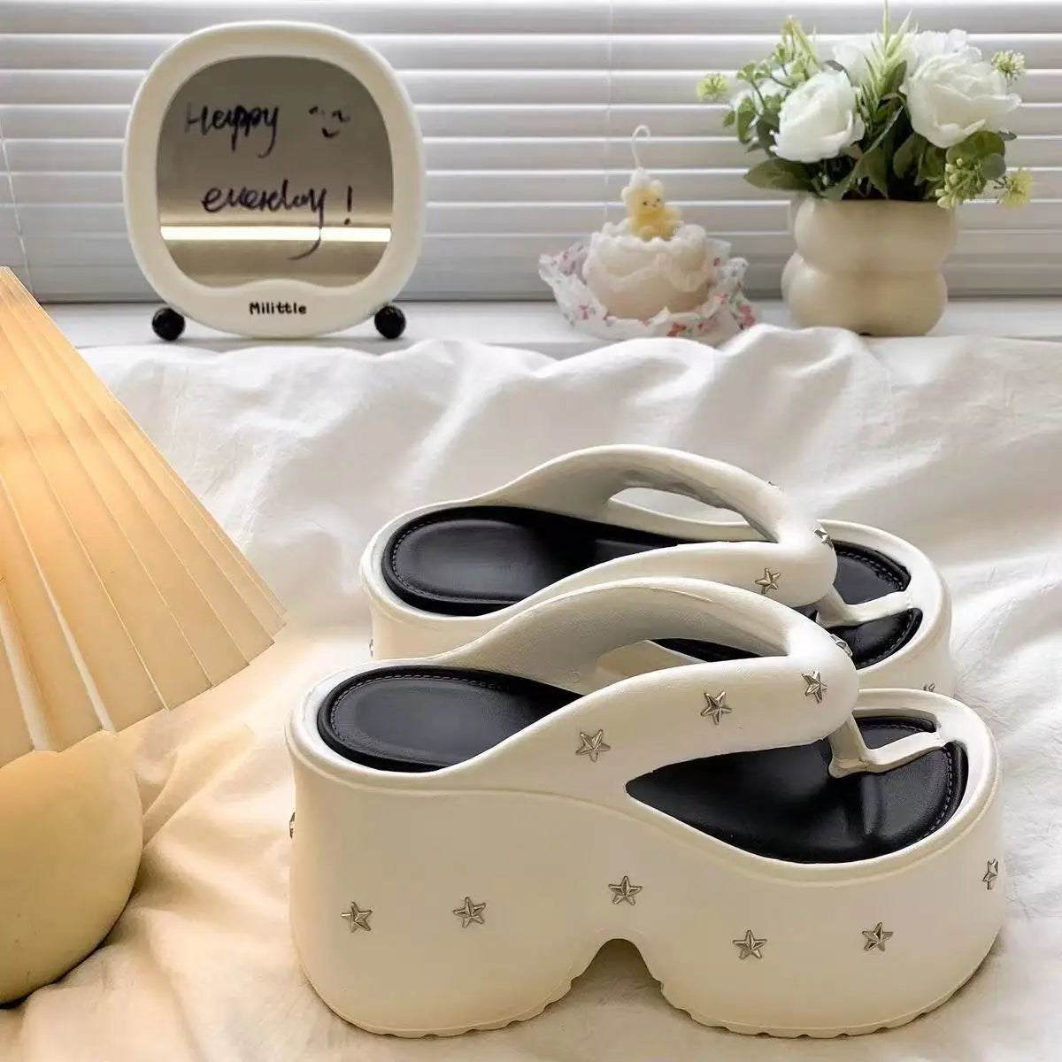Tongs Plateforme avec Etoiles Bochausson mise en scene